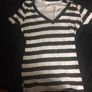 Victoria’s Secret Pink V-neck 👑✨